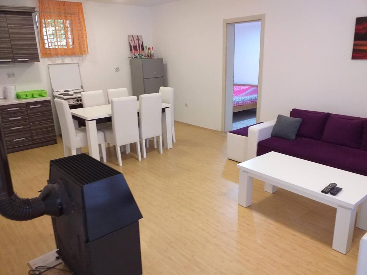Apartmani Grza Paraćin Exterior foto